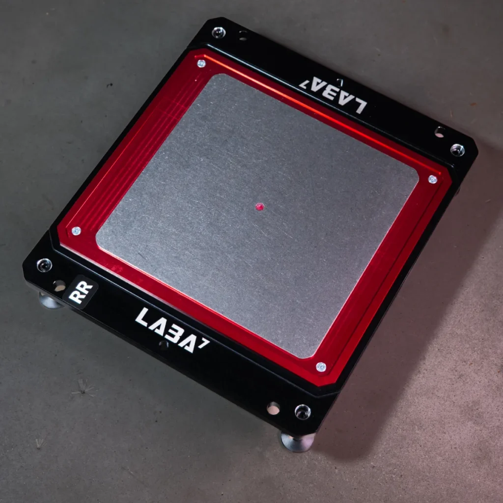 Explore LABA7 racing scales and accessories